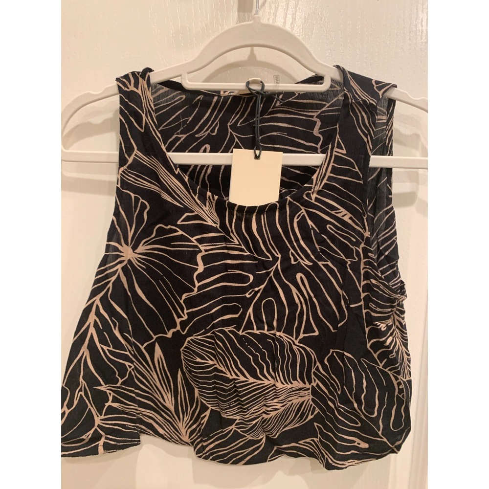 Elan Crop Tank Black and Tan Palm Leaves NWT‎ Sz M